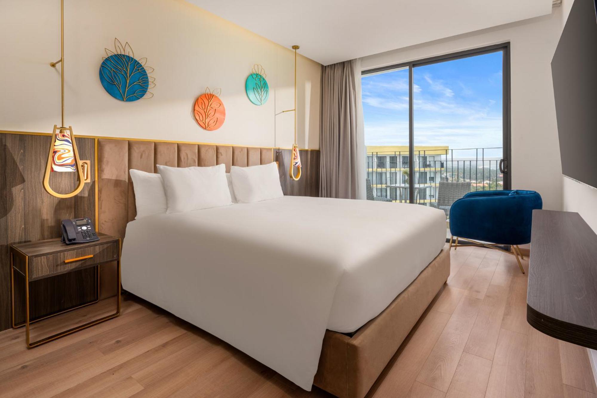 Wyndham Hoi An Royal Beachfront Resort & Villas Екстер'єр фото