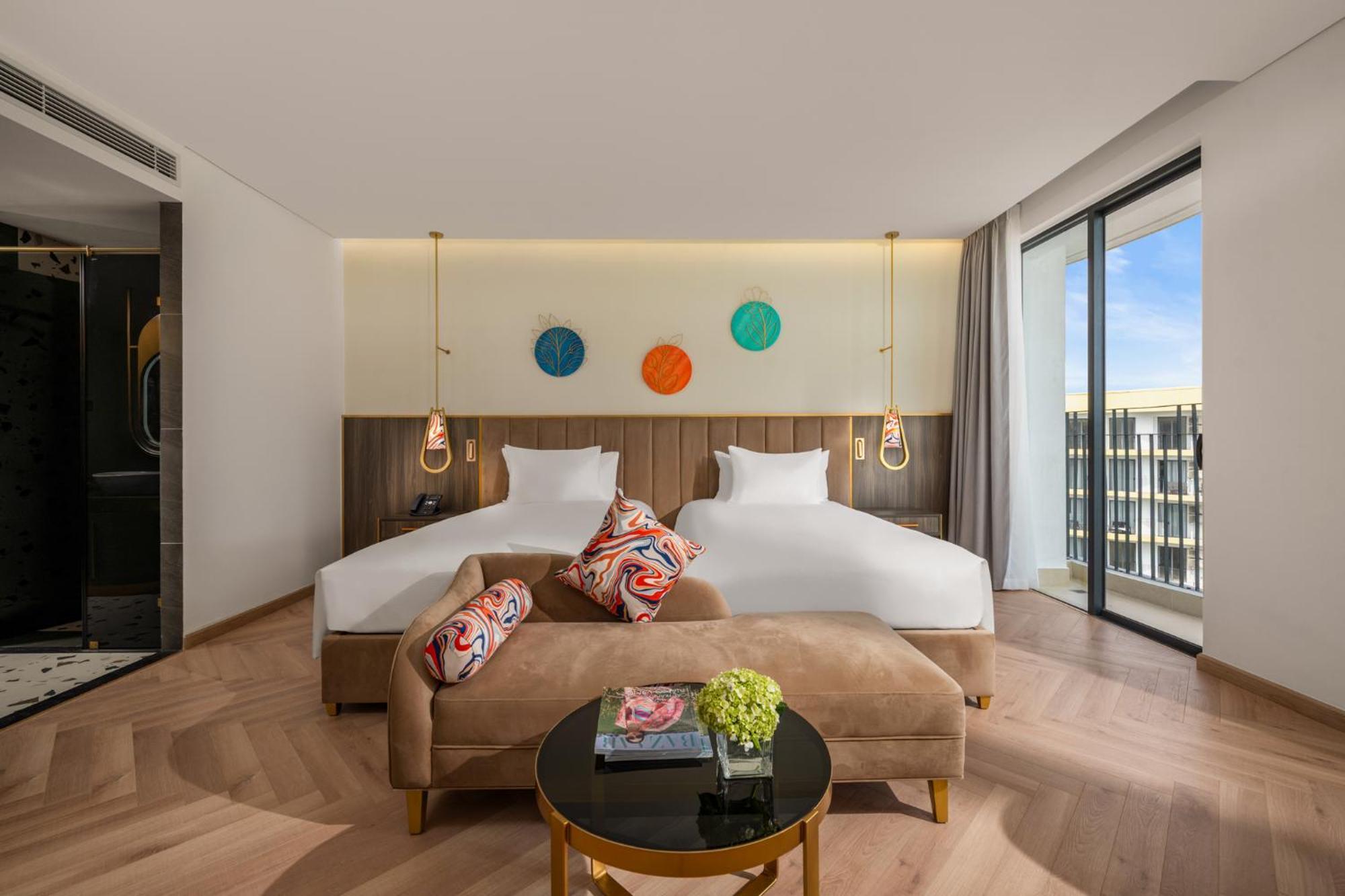 Wyndham Hoi An Royal Beachfront Resort & Villas Екстер'єр фото